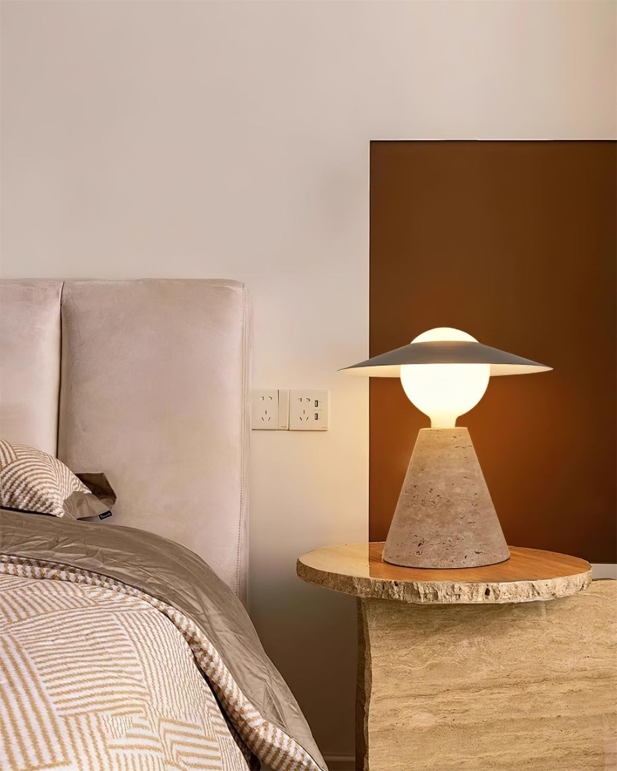 Elaalise bordslampa