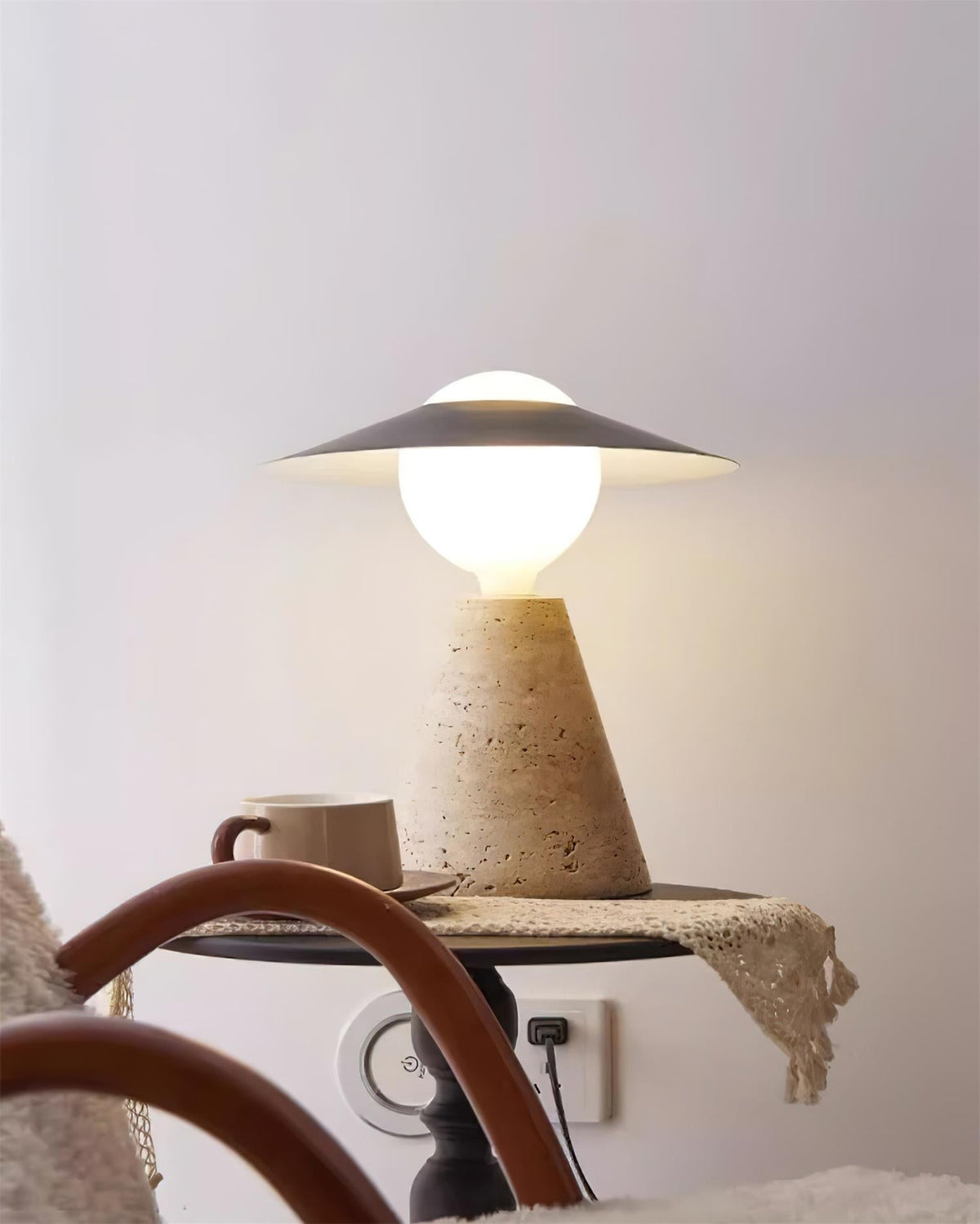 Elaalise bordslampa
