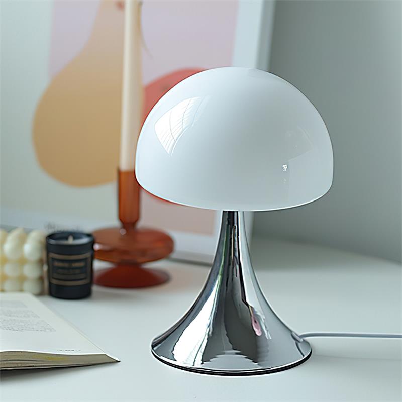 Viraalelle Table Lamp