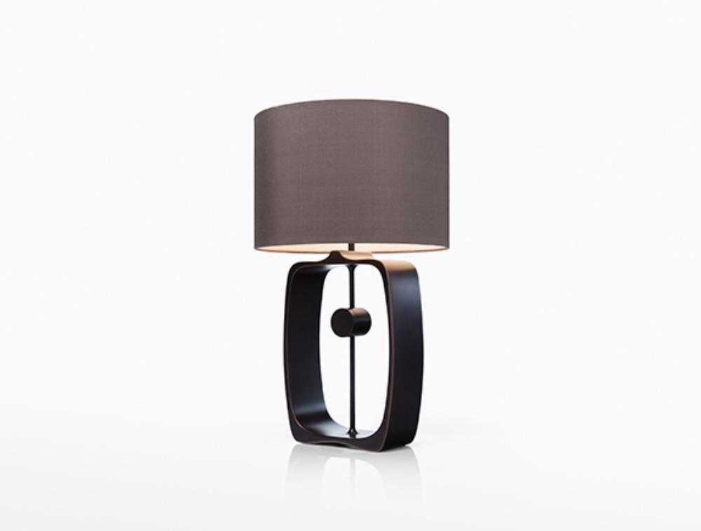 Frank moderne bordlampe