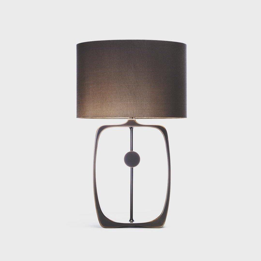 Frank moderne bordlampe