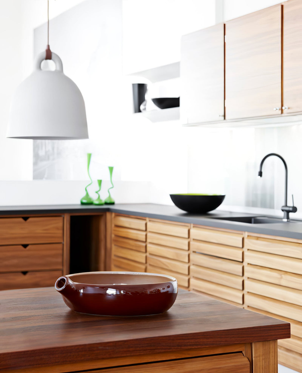 Astria minimalistisk pendellampe i resin