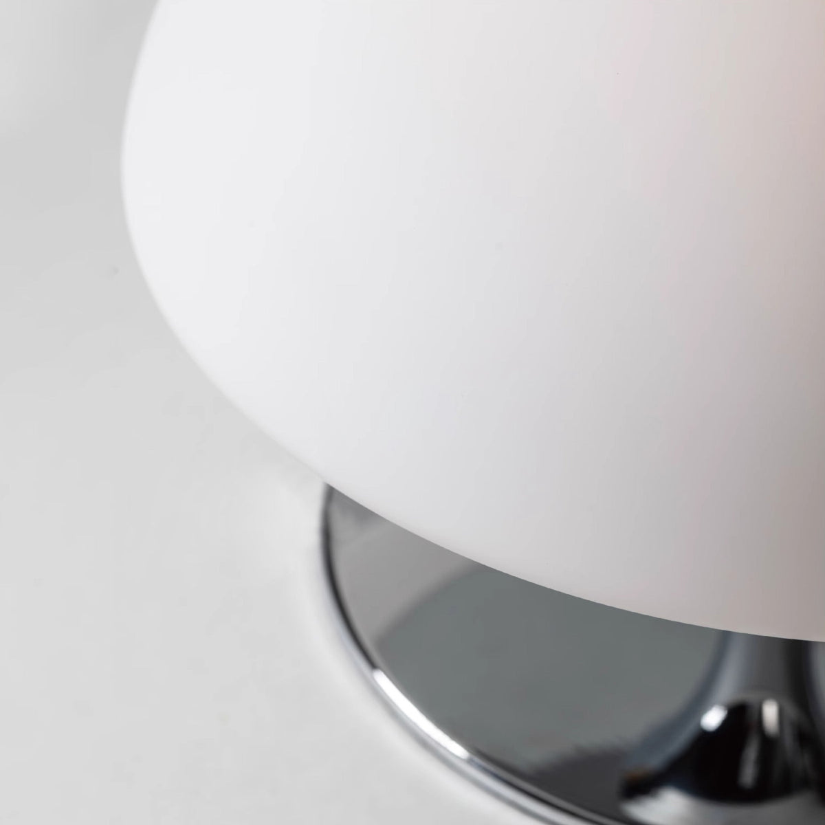 Auret bordslampa (inbyggt batteri)