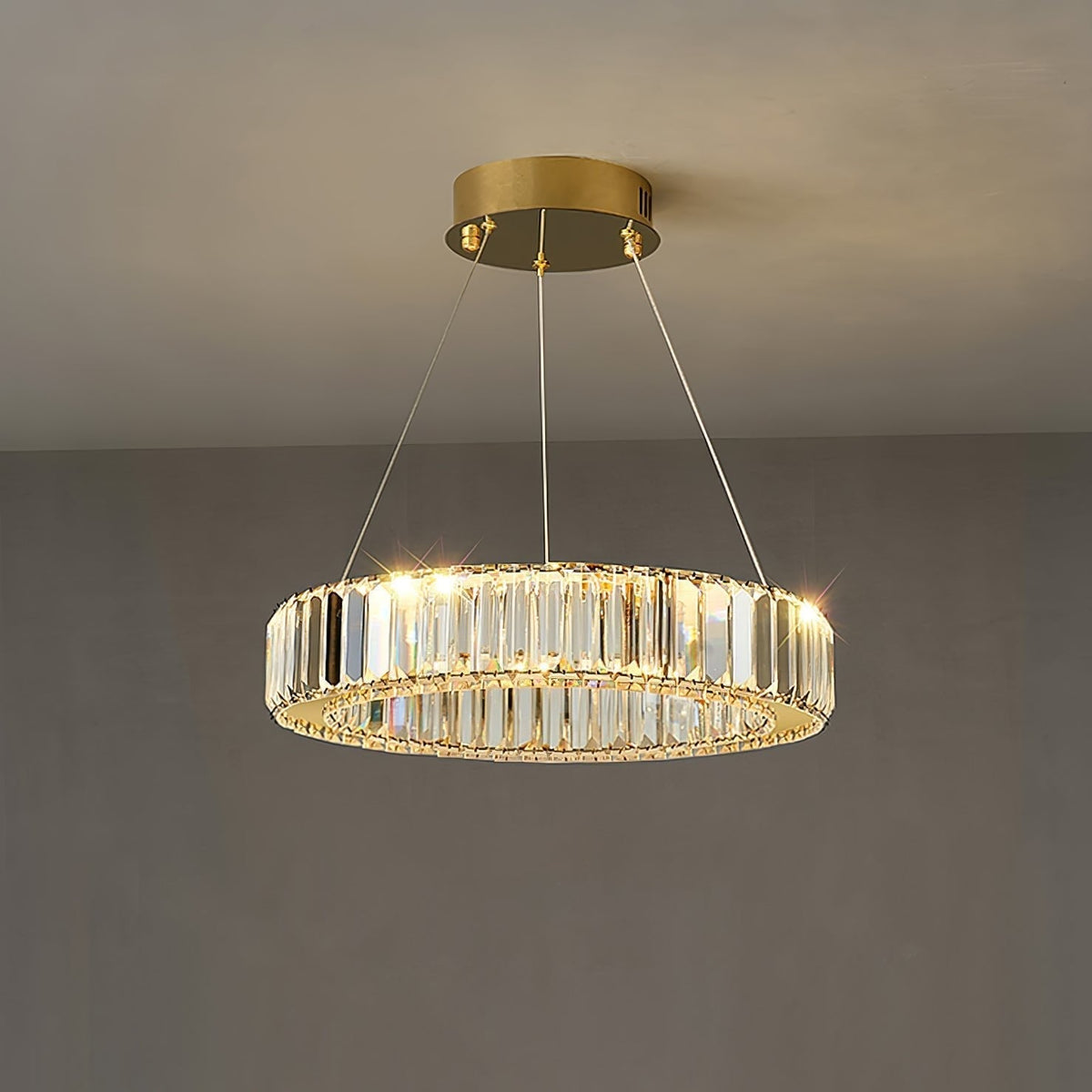 Candelabro de anel de cristal dourado Cyrirelle