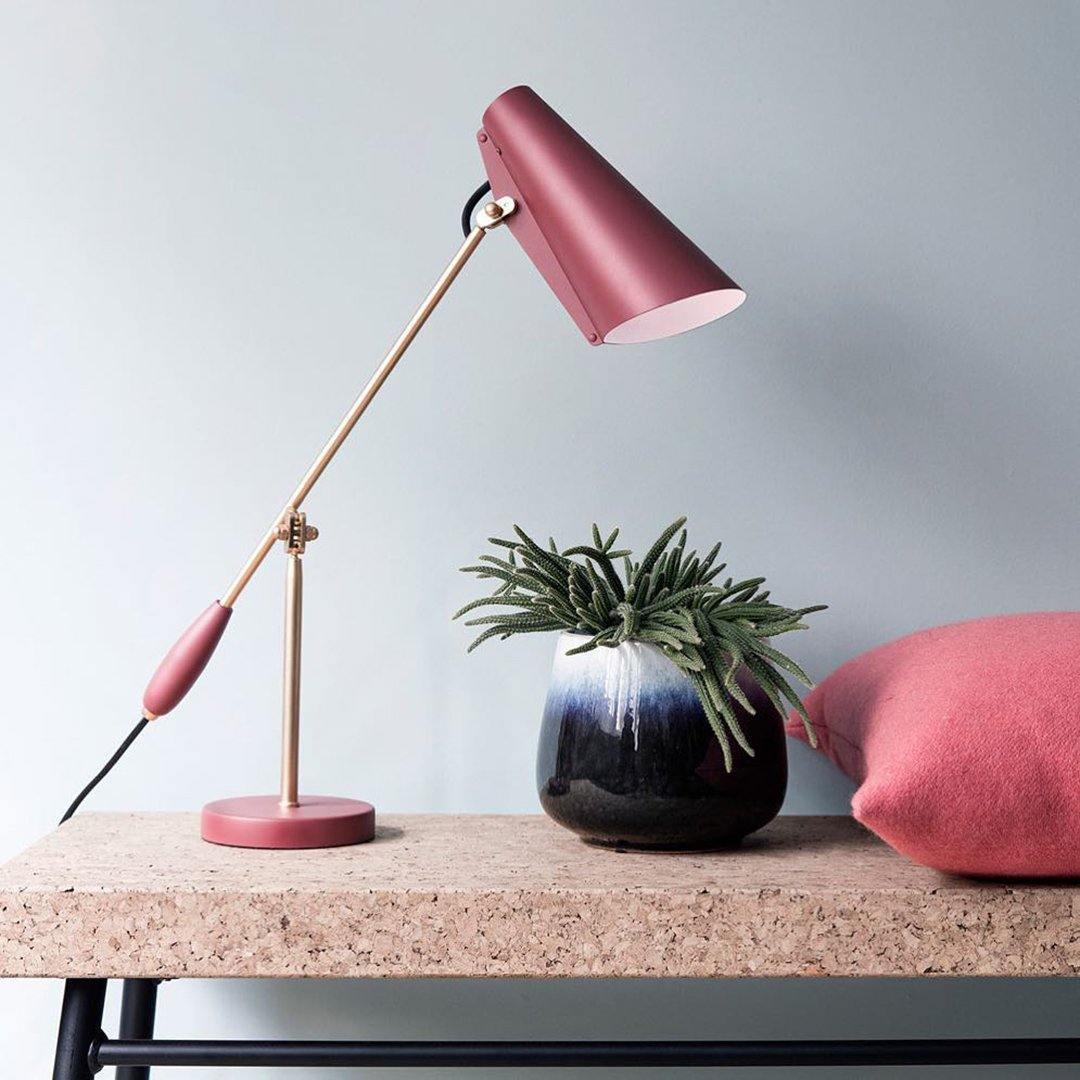 Candeeiro de mesa em aço Orbix de estilo mid-century