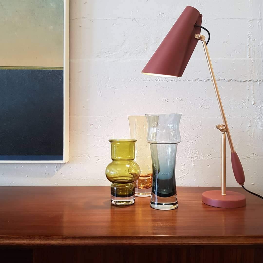 Candeeiro de mesa em aço Orbix de estilo mid-century