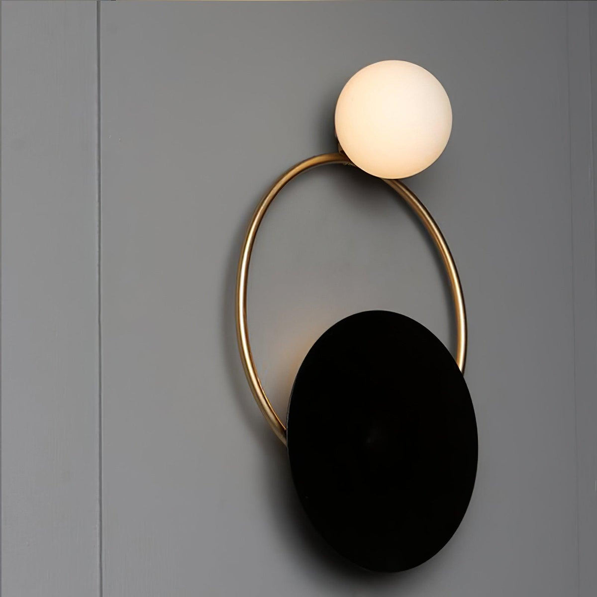 Arisha Modern LED Triple Rings Wall Lamp, Metal/Glass, Gold/Black, Bedroom