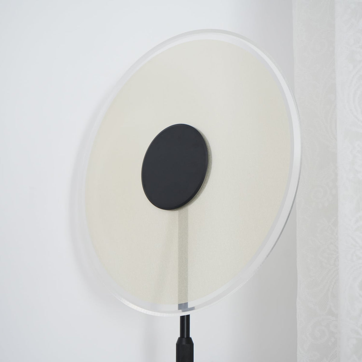 Abir minimalistisk gulvlampe