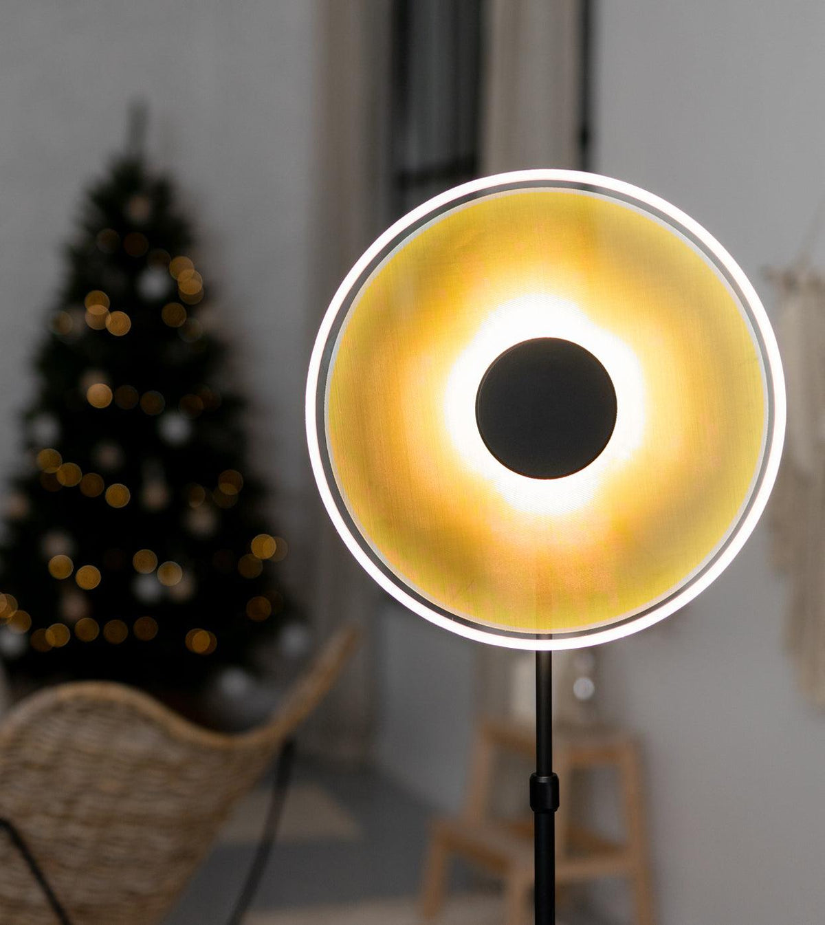 Abir minimalistisk gulvlampe