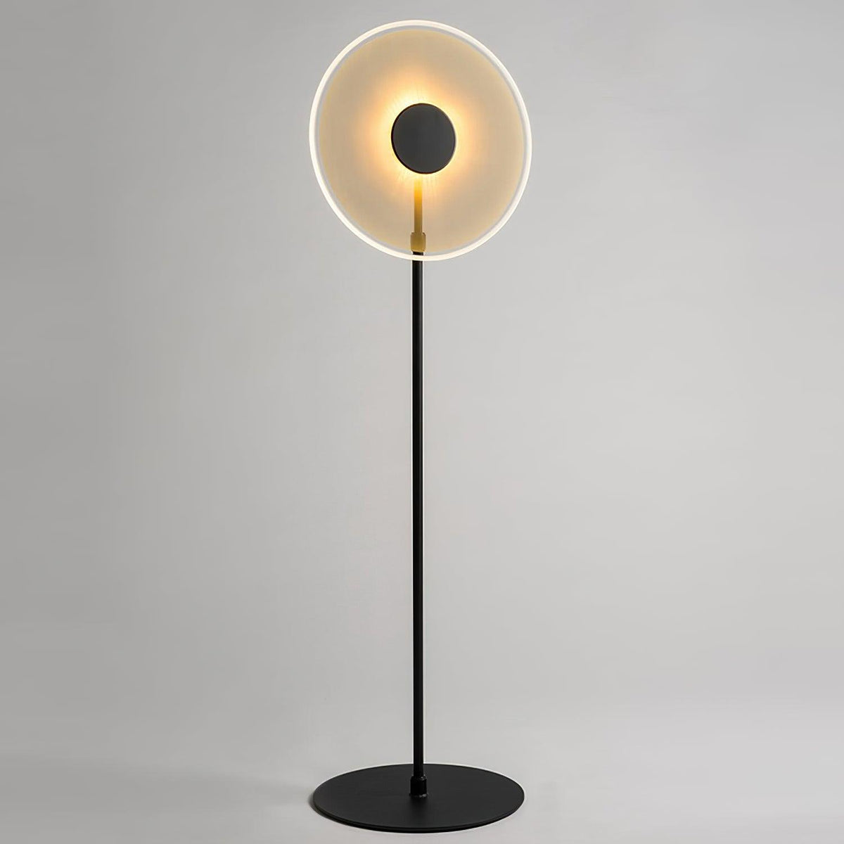 Abir minimalistisk gulvlampe