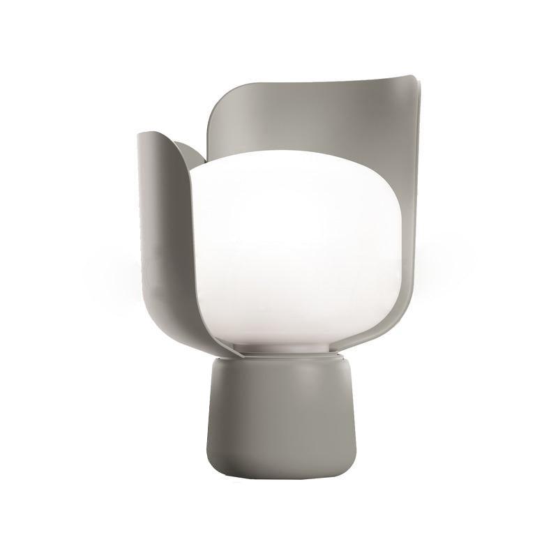 Zuri minimalistisk bordslampa i plast