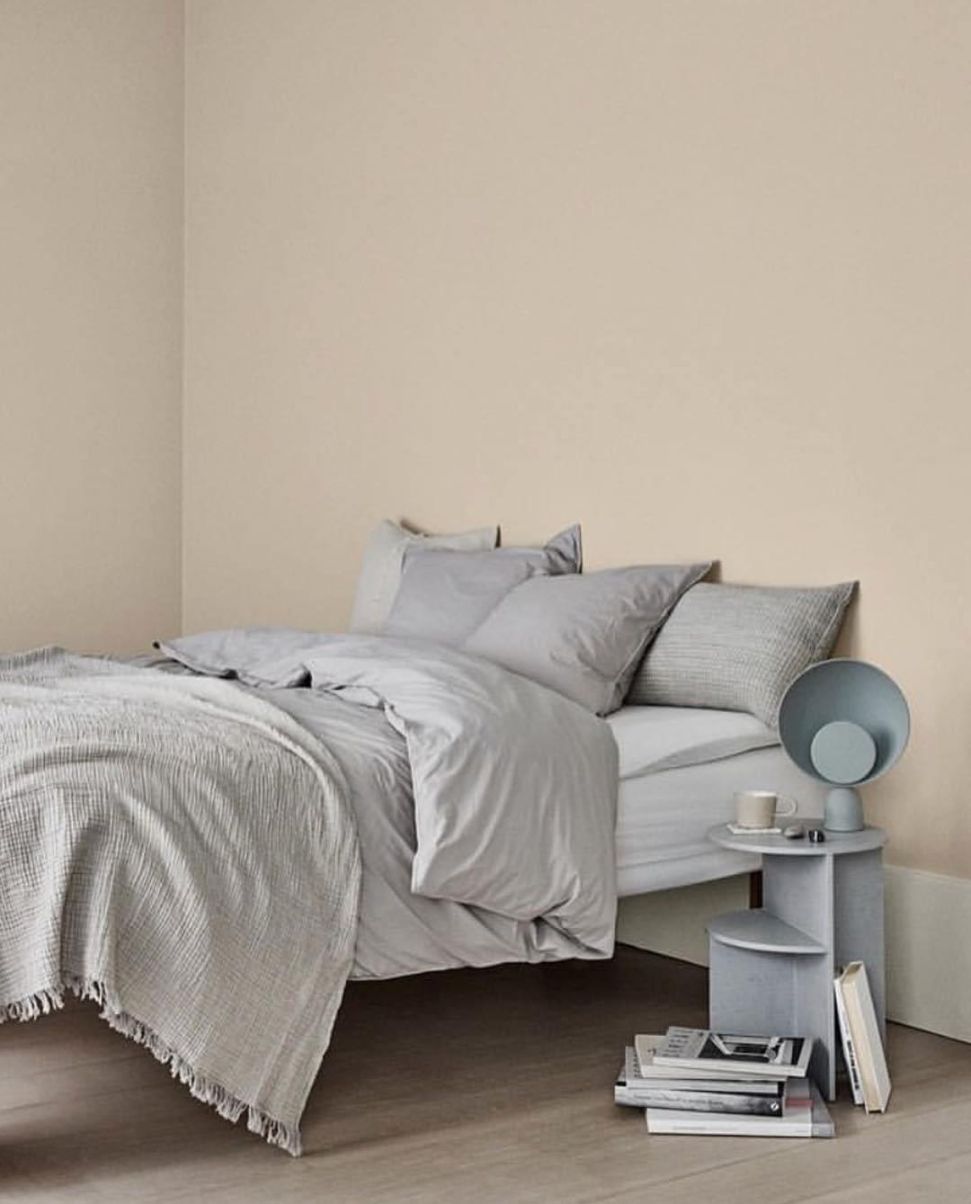 Prynd moderne bordlampe