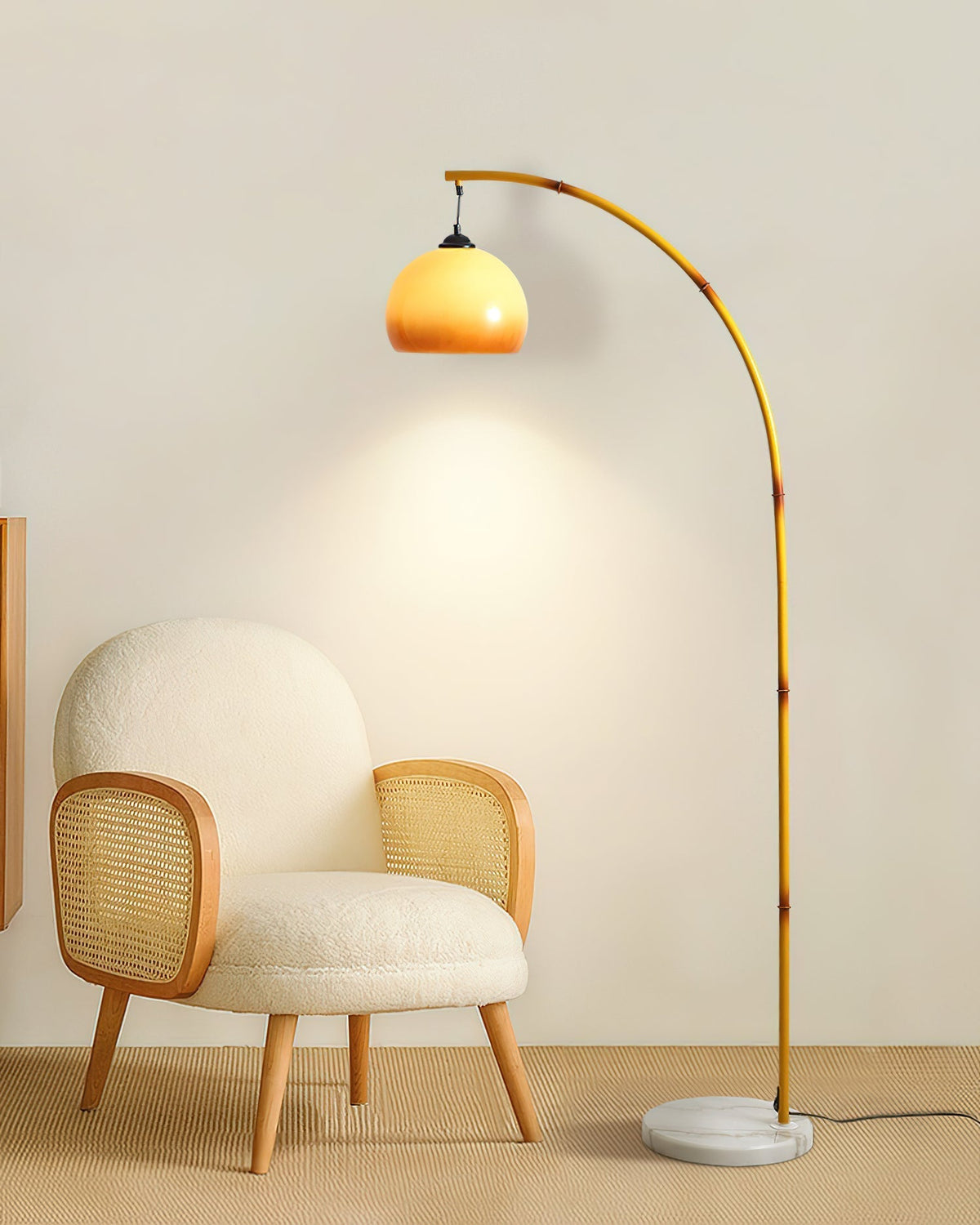 Orelaraya golvlampa