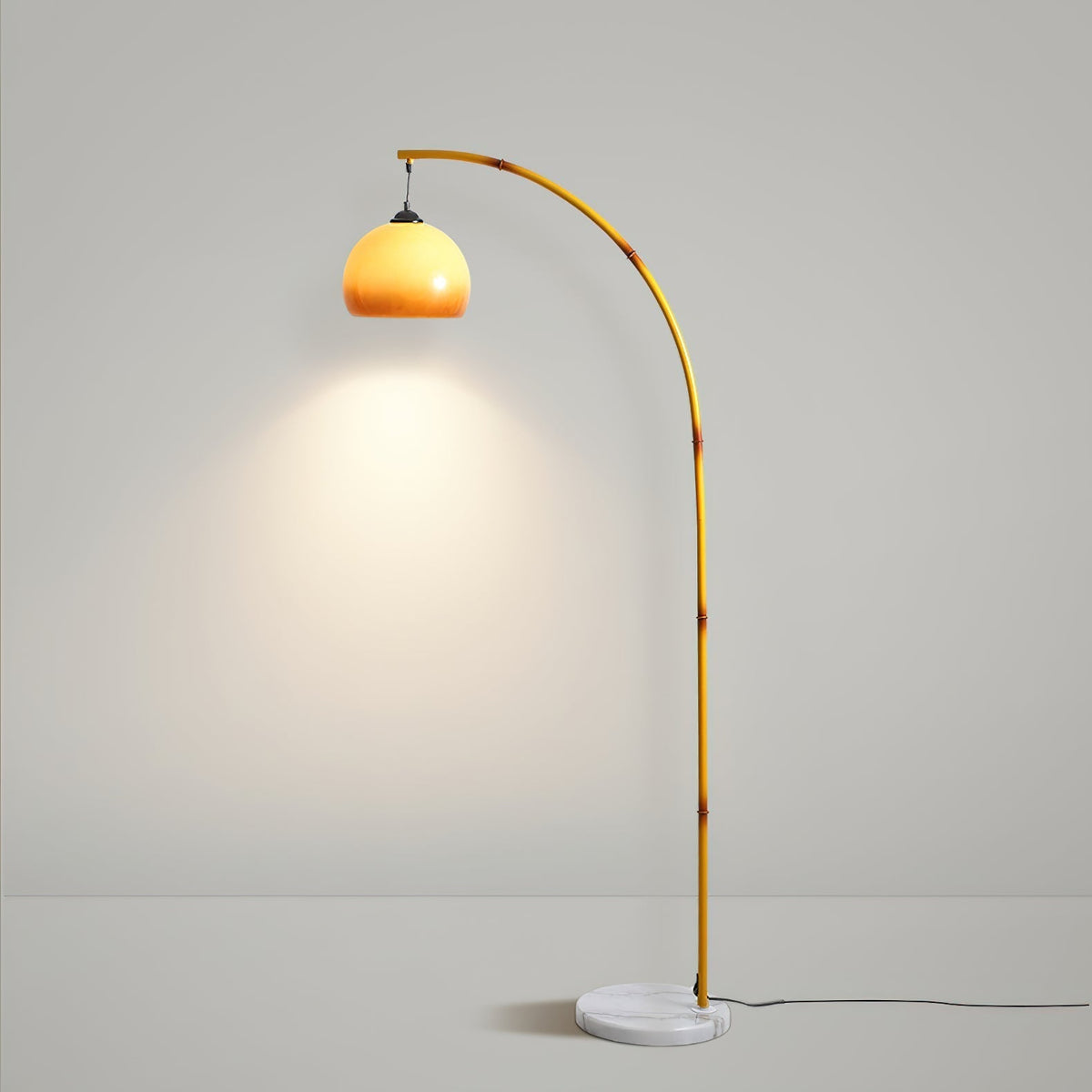 Orelaraya golvlampa