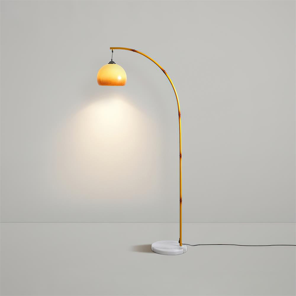 Orelaraya golvlampa