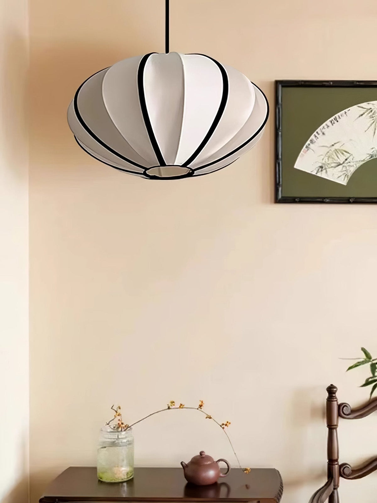 Lineriella moderni kangasriippuvalaisin