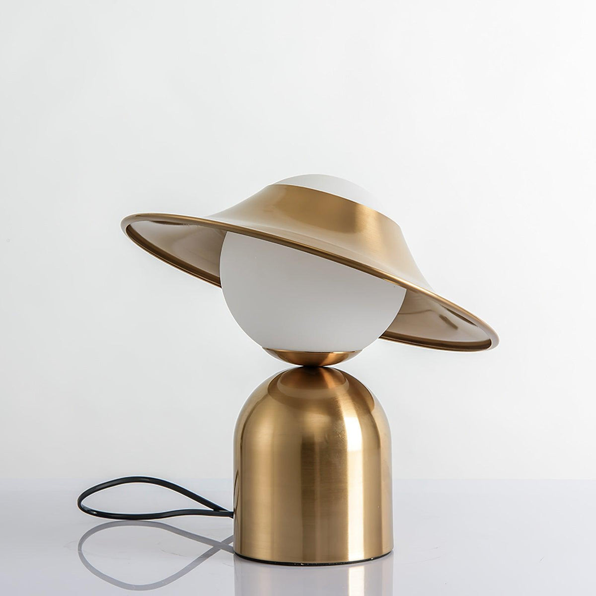 Italon luksuriøs bordlampe i messing
