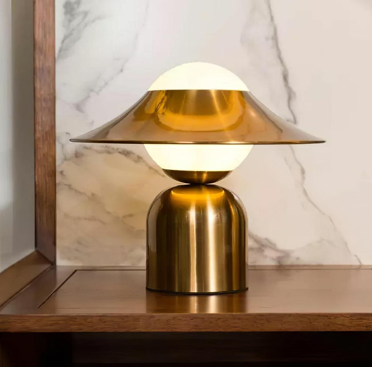 Italon luksuriøs bordlampe i messing