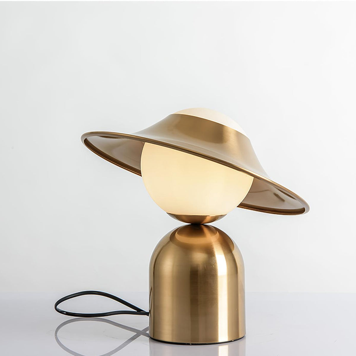 Italon luksuriøs bordlampe i messing