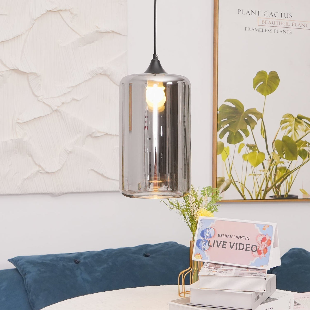 June minimalistisk flaskformad pendellampa i rökgrått glas