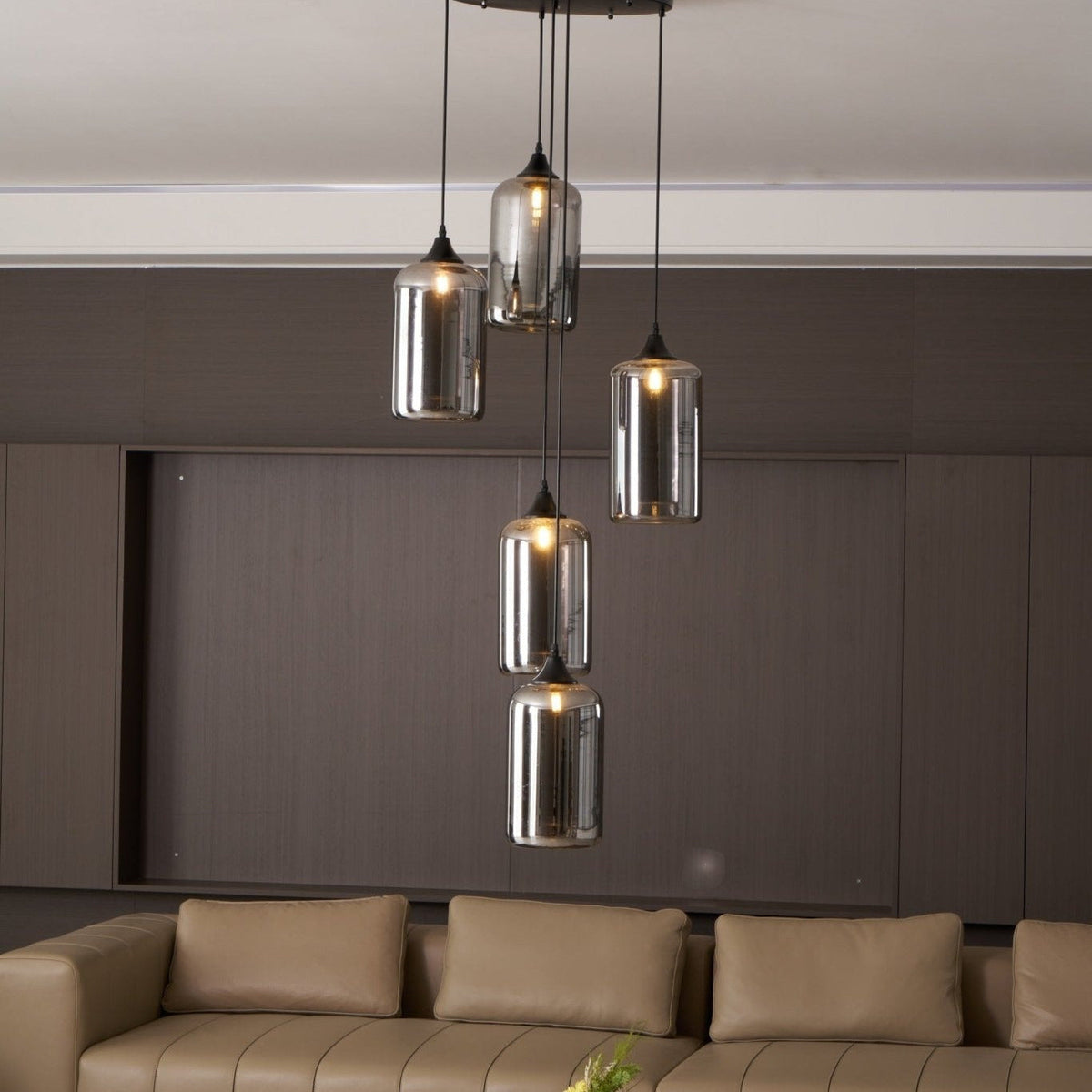 June minimalistisk flaskformad pendellampa i rökgrått glas