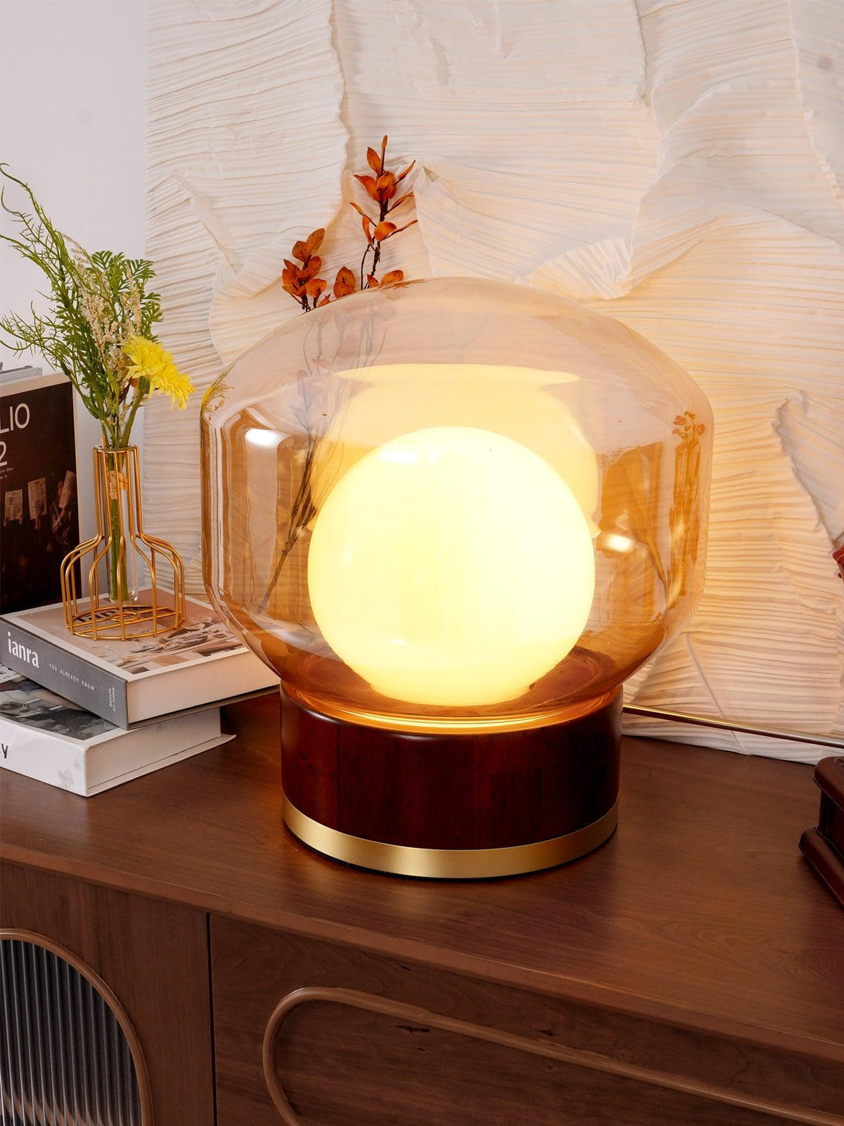 Candeeiro de mesa artístico Brinox em madeira