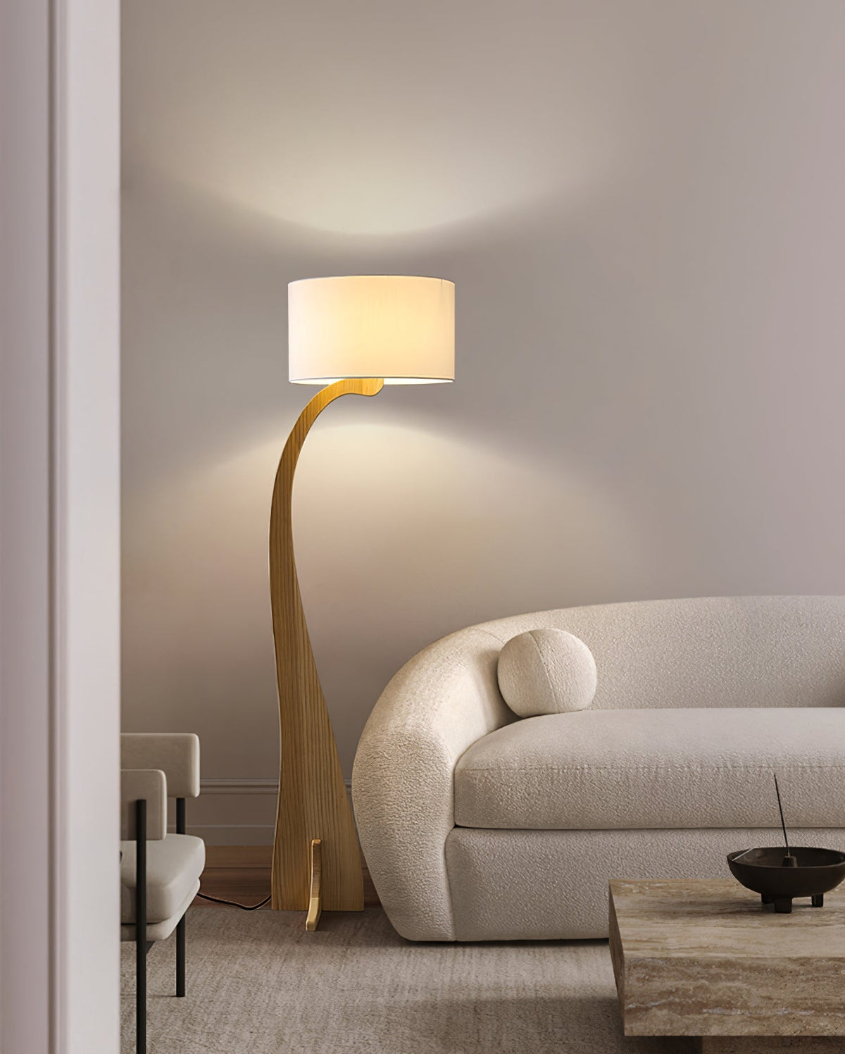 Viraineria nordisk buet gulvlampe