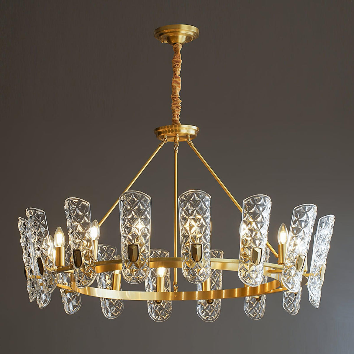 Candeeiro de teto central elegante em latão Casinian