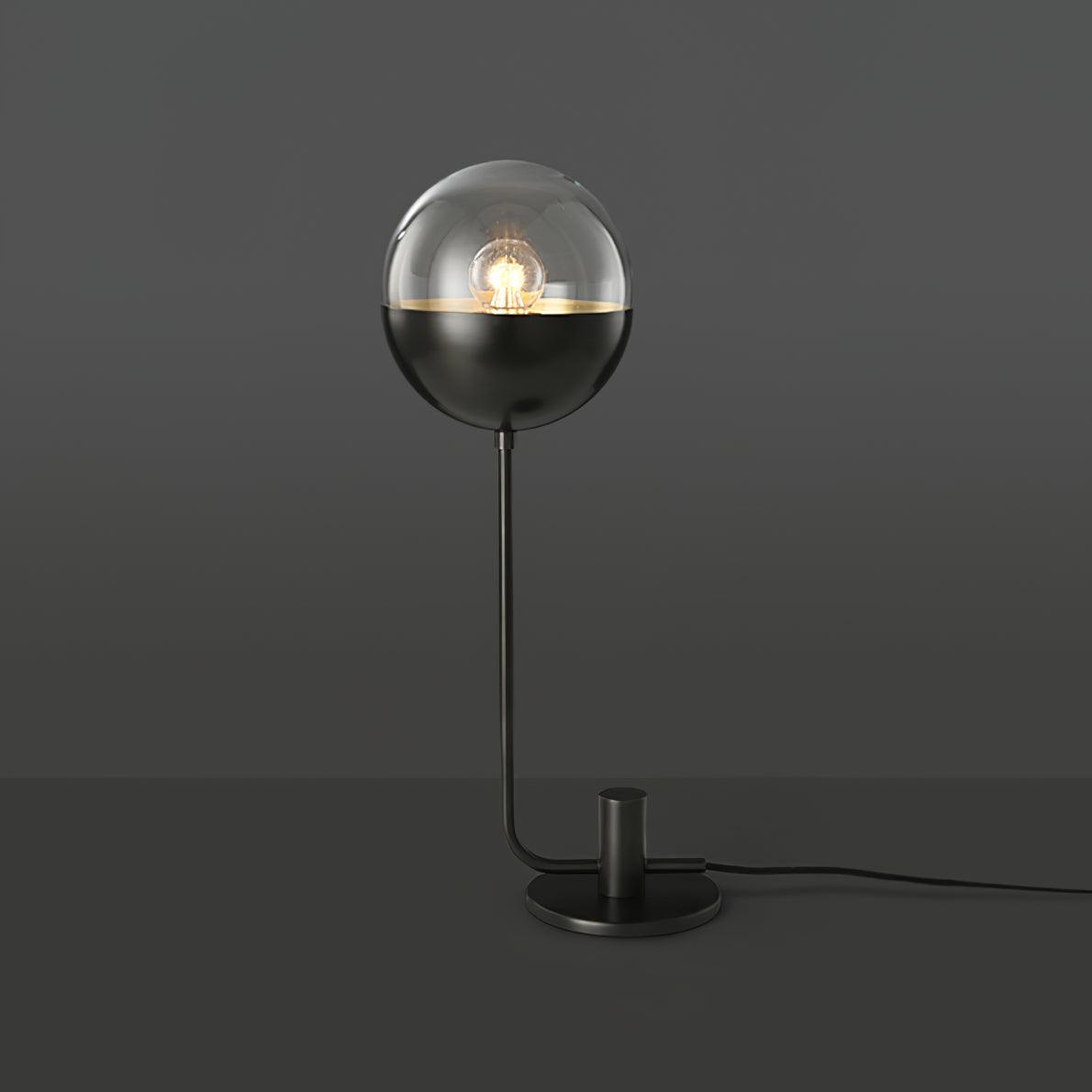 Sutton moderne bordlampe