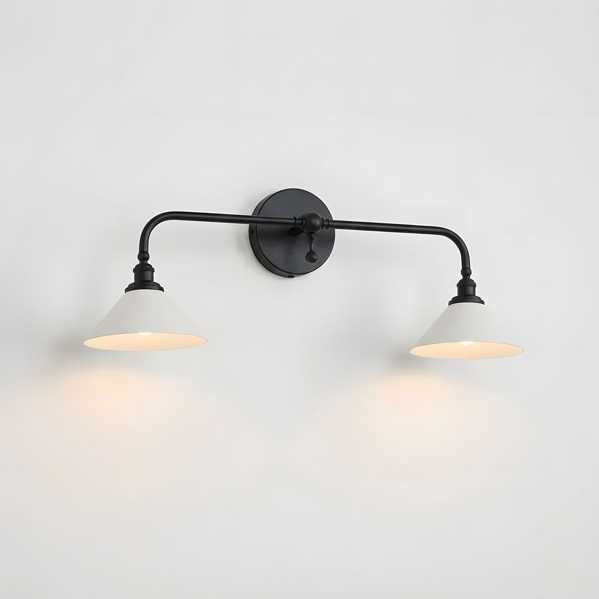 Candeeiro de parede minimalista Dina Valerienne em metal, com formato de chifre