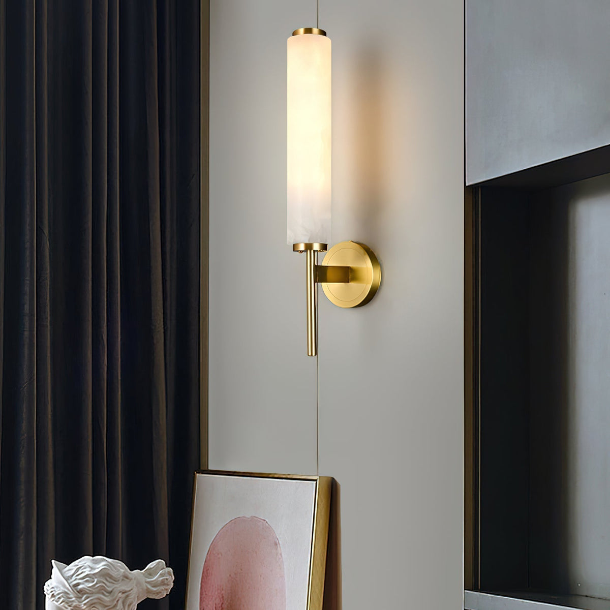 Jern art deco-vegglampi úr albasturi