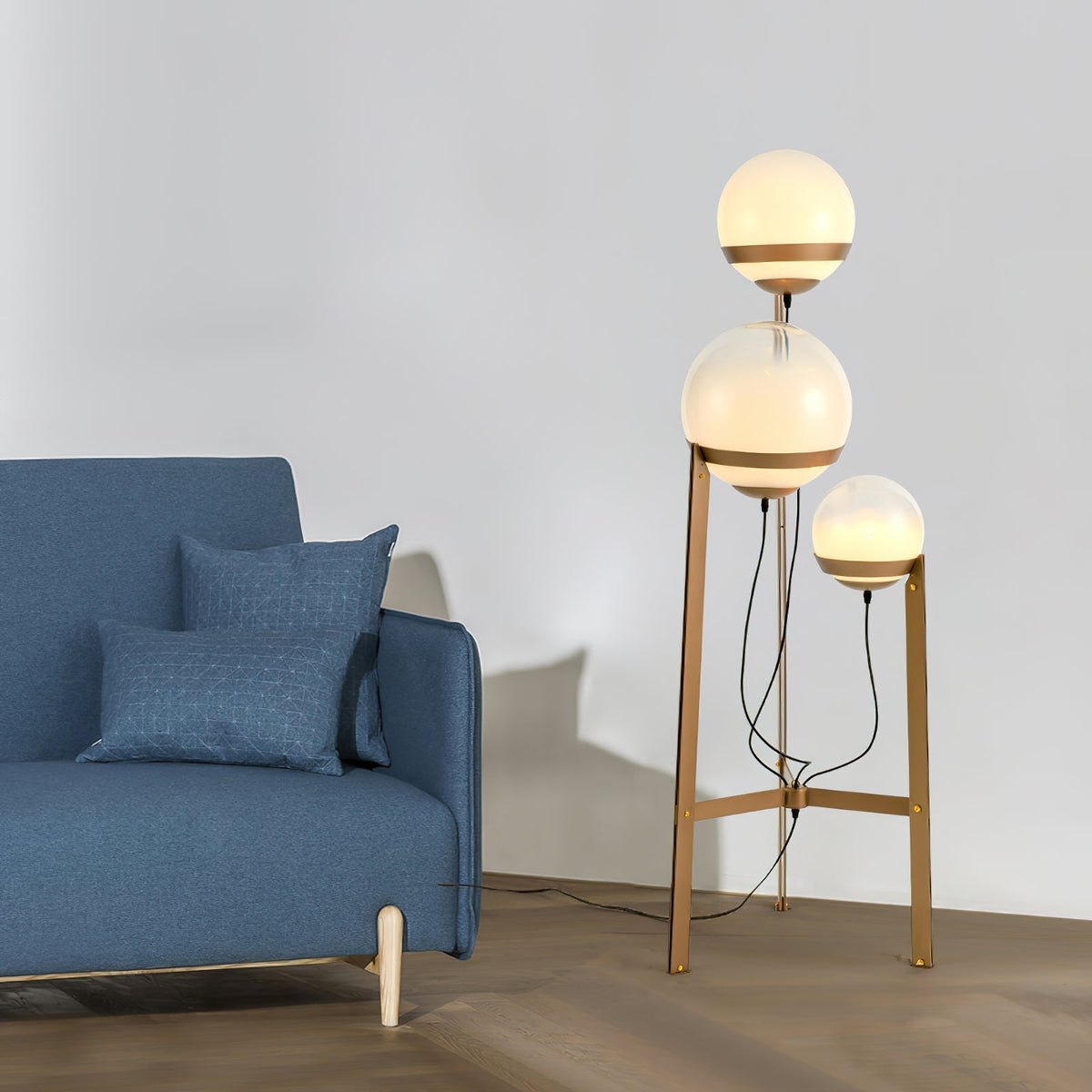 Caleriella-golvlampa