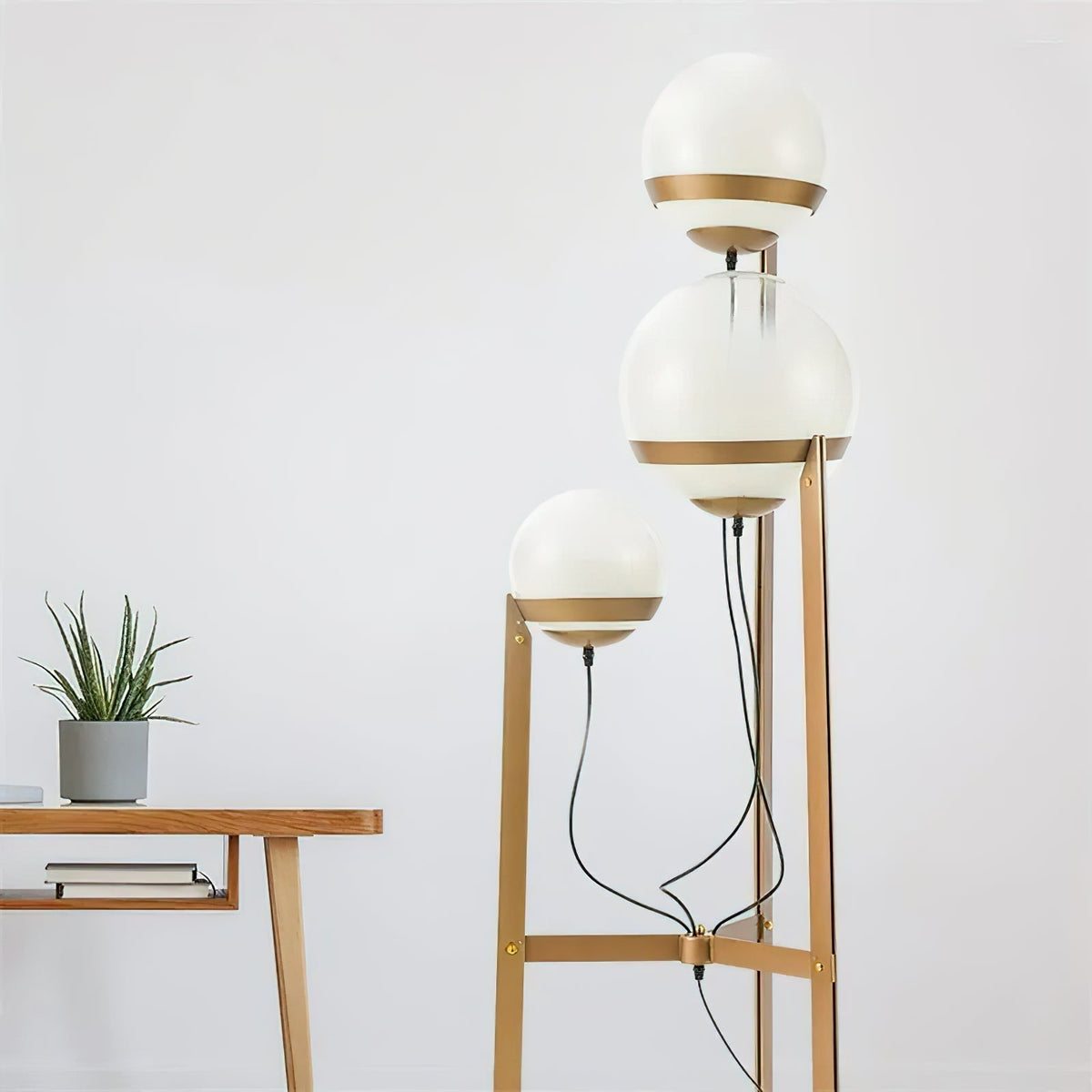 Caleriella-golvlampa
