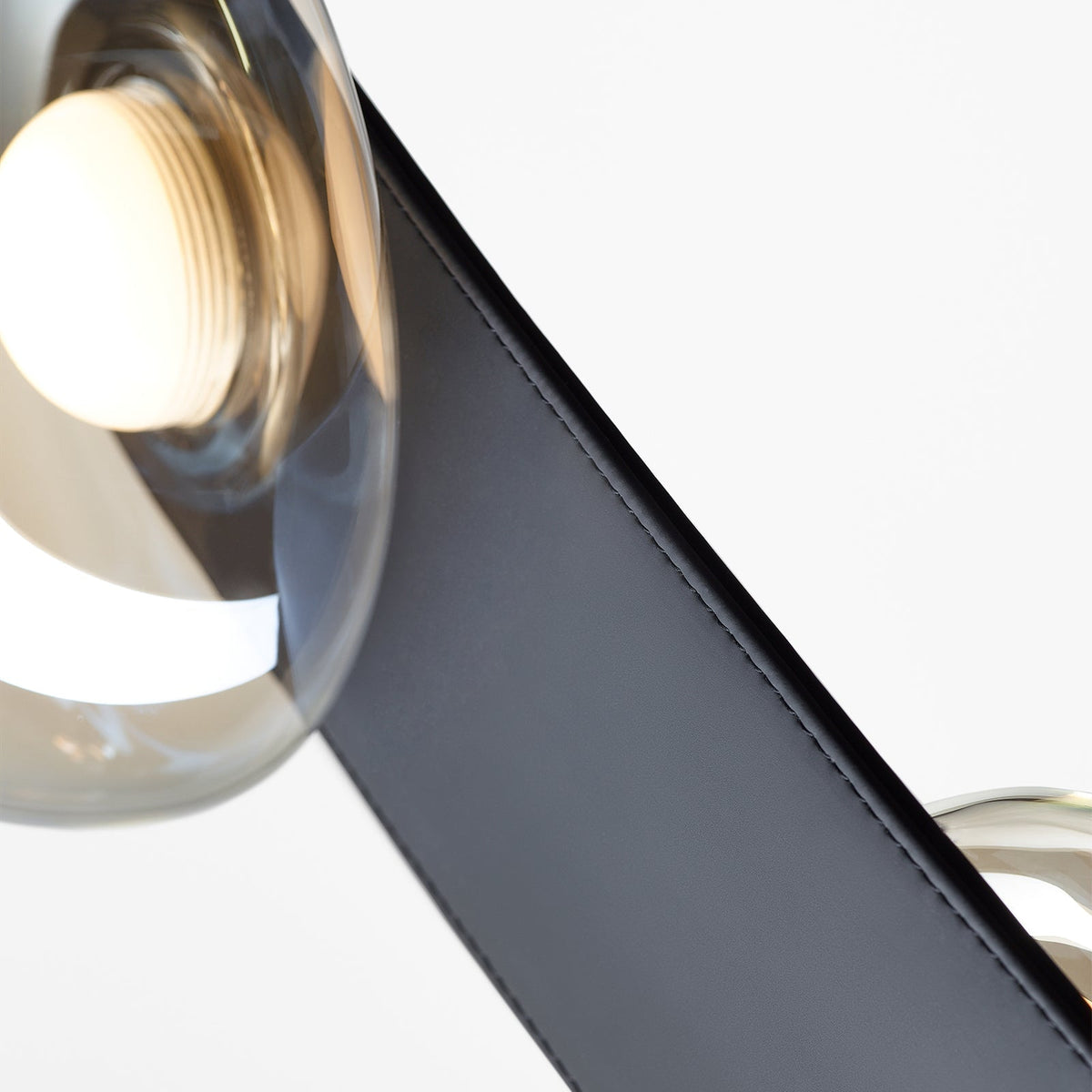 Nicole modern golvlampa