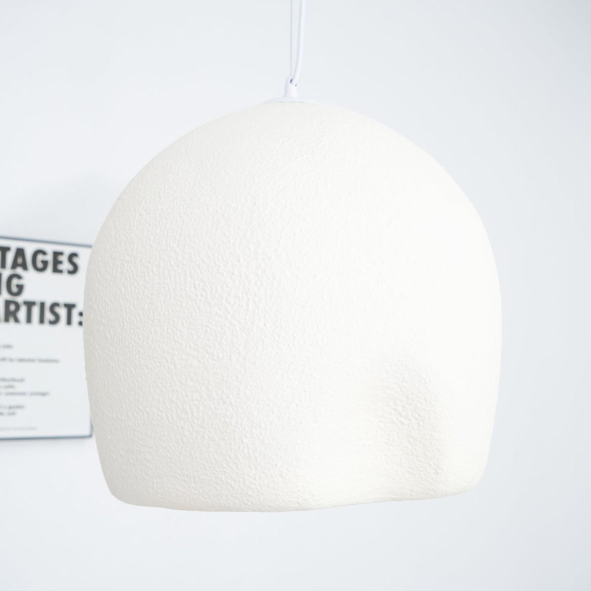 Candeeiro suspenso Nuo de gesso com cúpula arredondada, Wabi Sabi