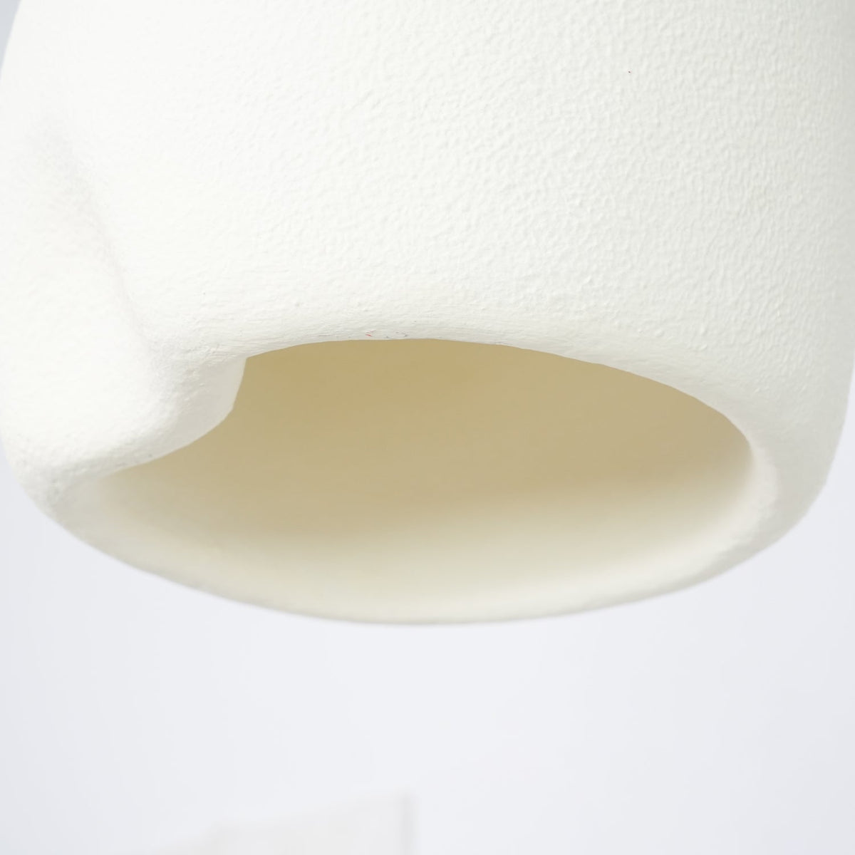 Candeeiro suspenso Nuo de gesso com cúpula arredondada, Wabi Sabi