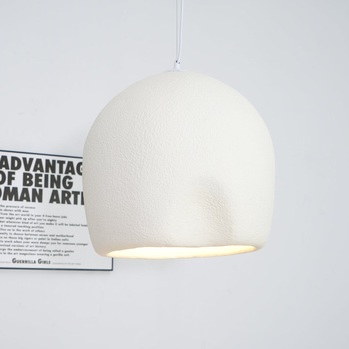 Candeeiro suspenso Nuo de gesso com cúpula arredondada, Wabi Sabi
