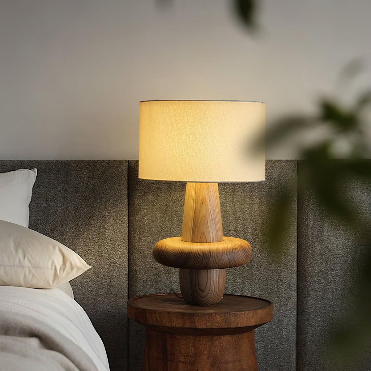 Ring minimalistisk bordslampa i trä