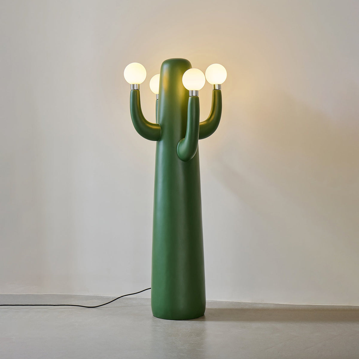 Elma-gulvlampe