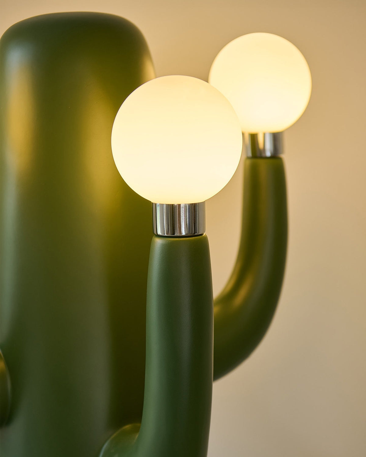 Elma-gulvlampe