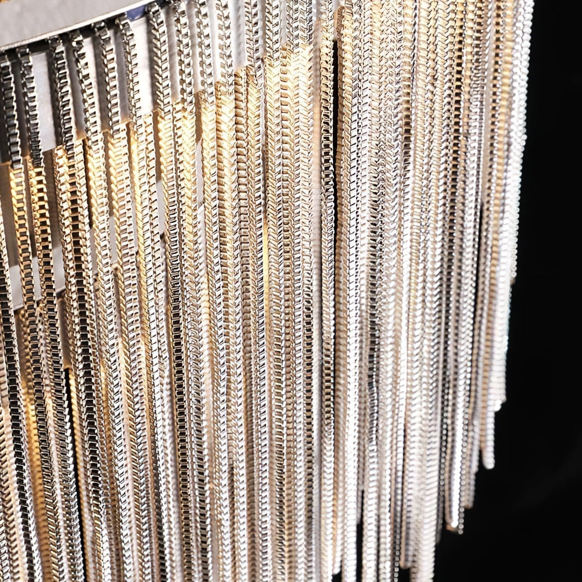 Fringe Cadena -hapsulattiavalaisin