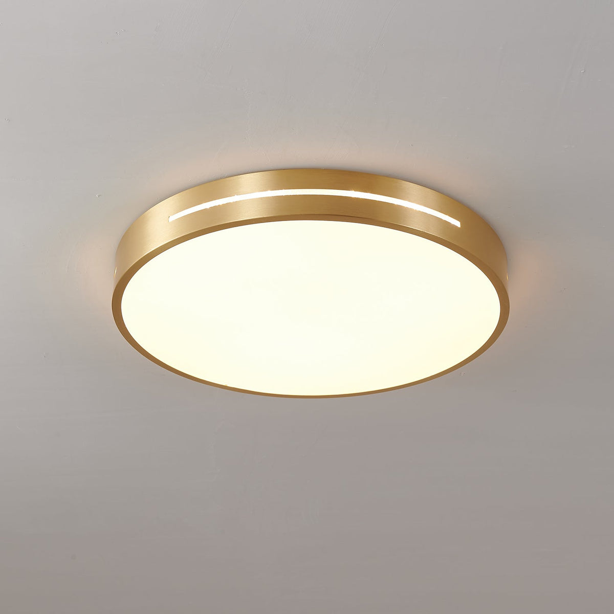 Candeeiro de teto moderno e minimalista em latão Eurcarara