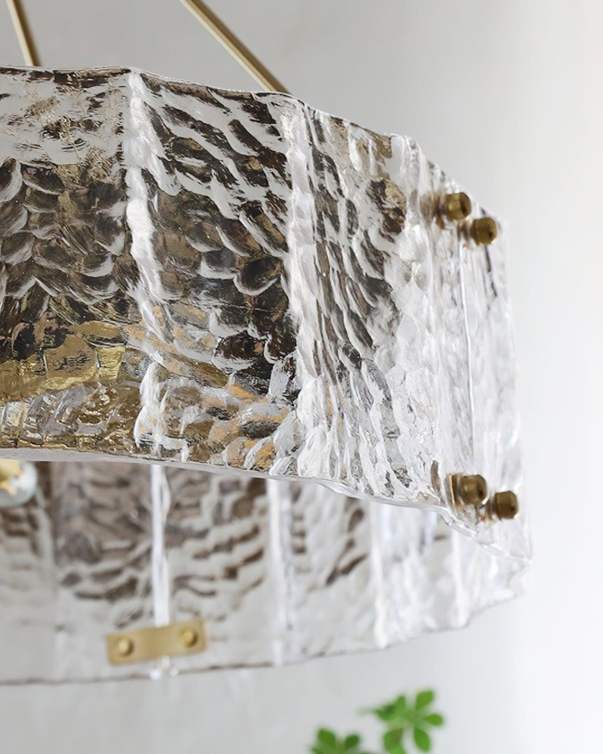 Eirorian Calvert-loftslampe i klart tekstureret glas