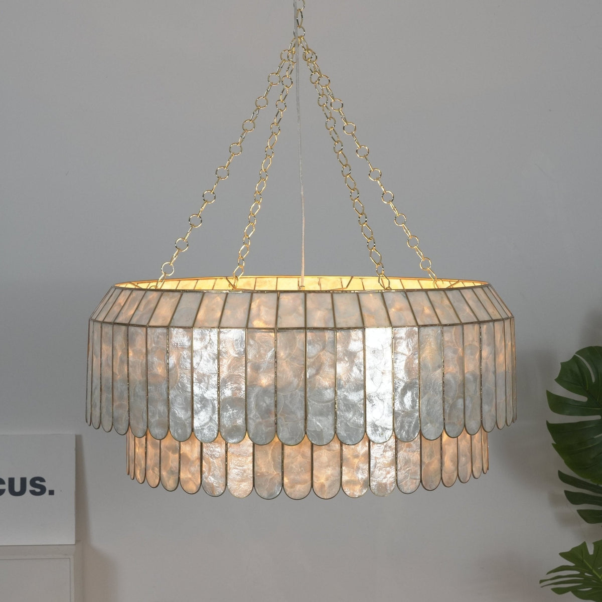 Holz Gold Shell -metallinen Aurelia-kattokruunu