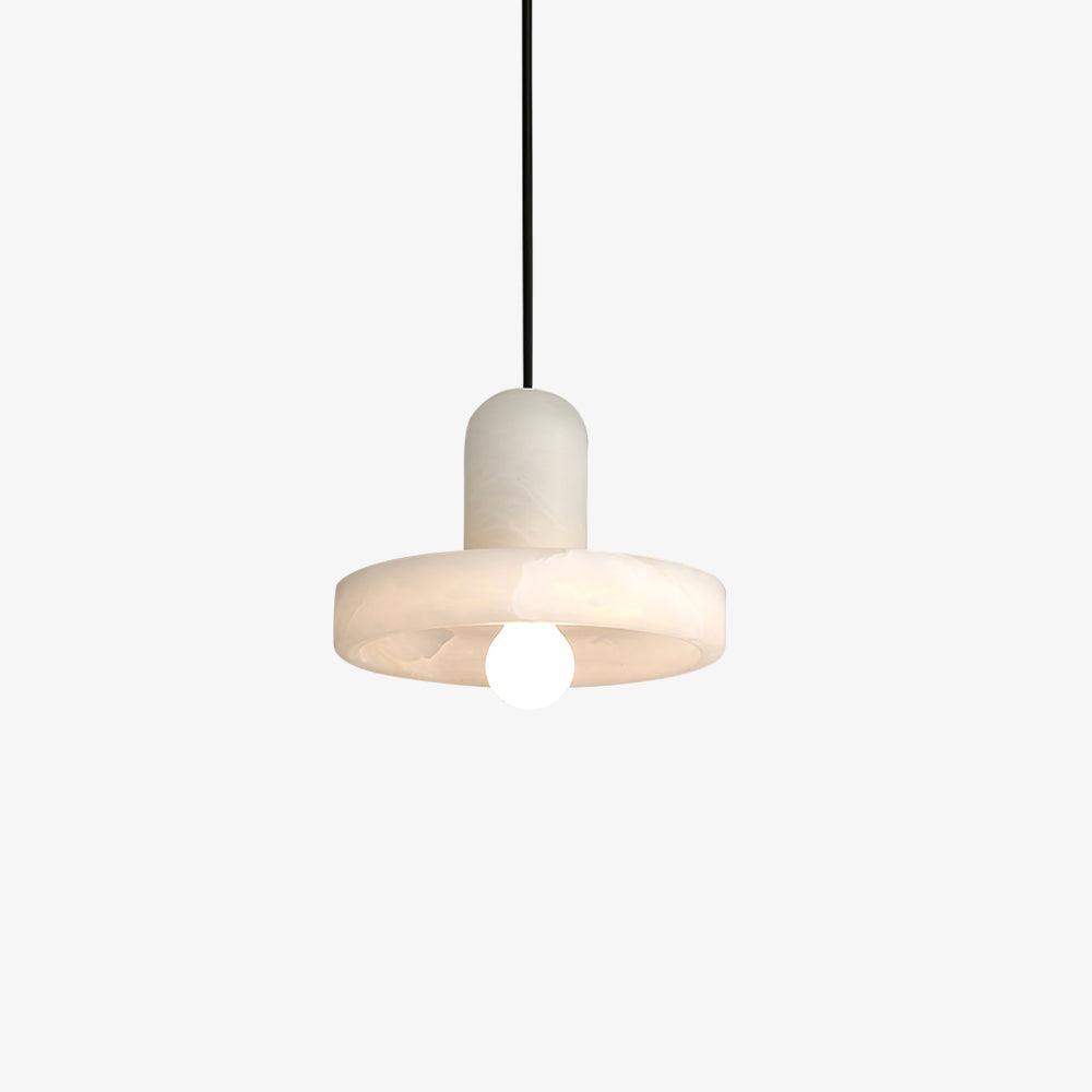 Eirven hangandi lampi úr staflaðri alabasturssteini