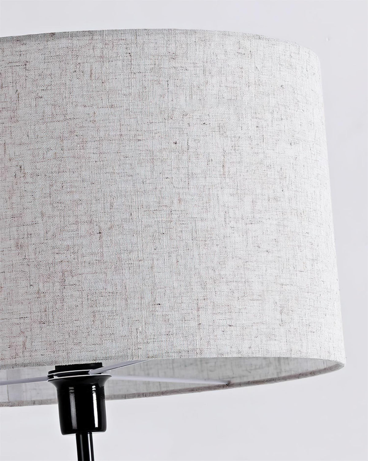 Avenenella Floor Lamp