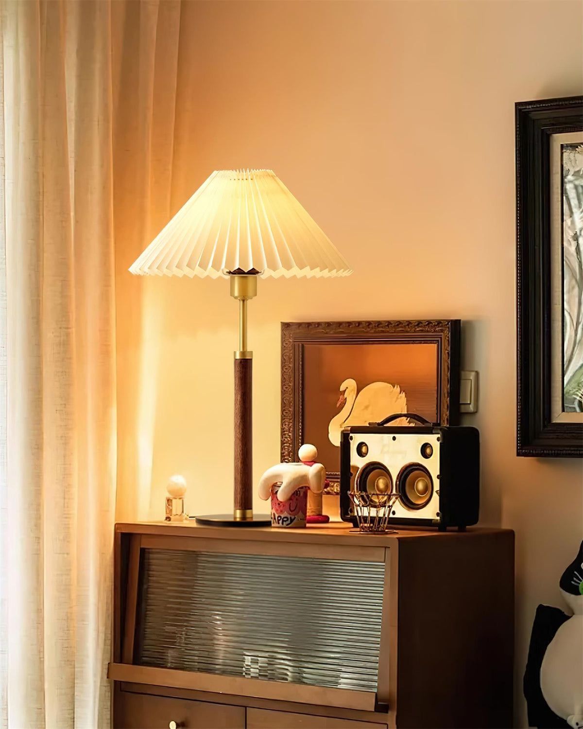 Viraorina Table Lamp