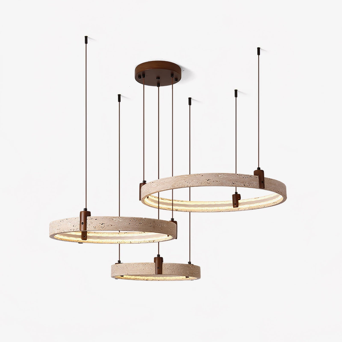 Celestial Orbit-lysekrone med ring i travertin