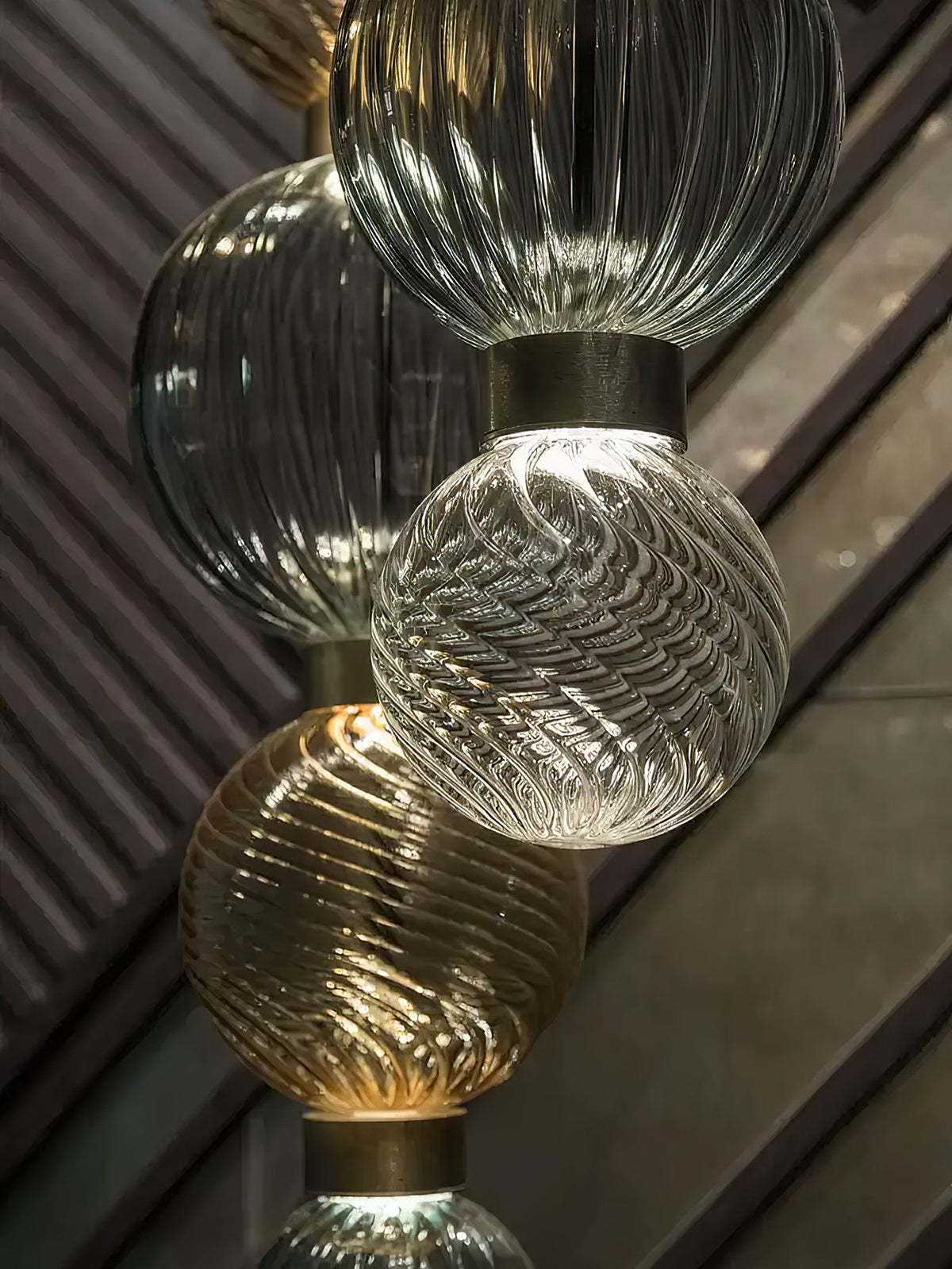 Candeeiro suspenso Tahl Globe