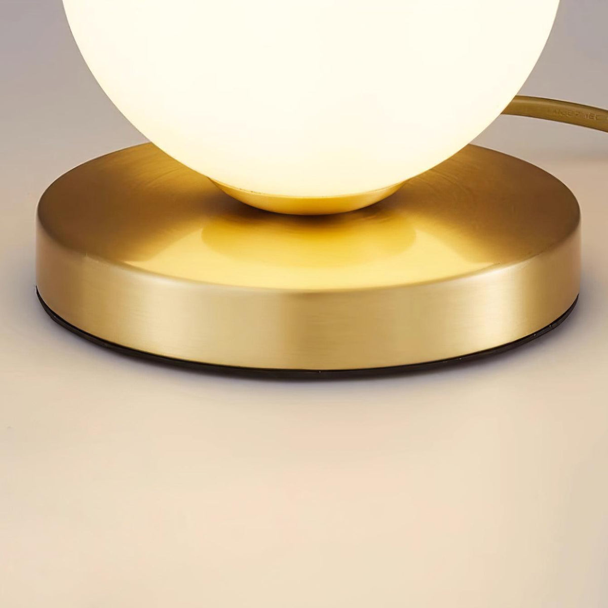 Elaoora Table Lamp